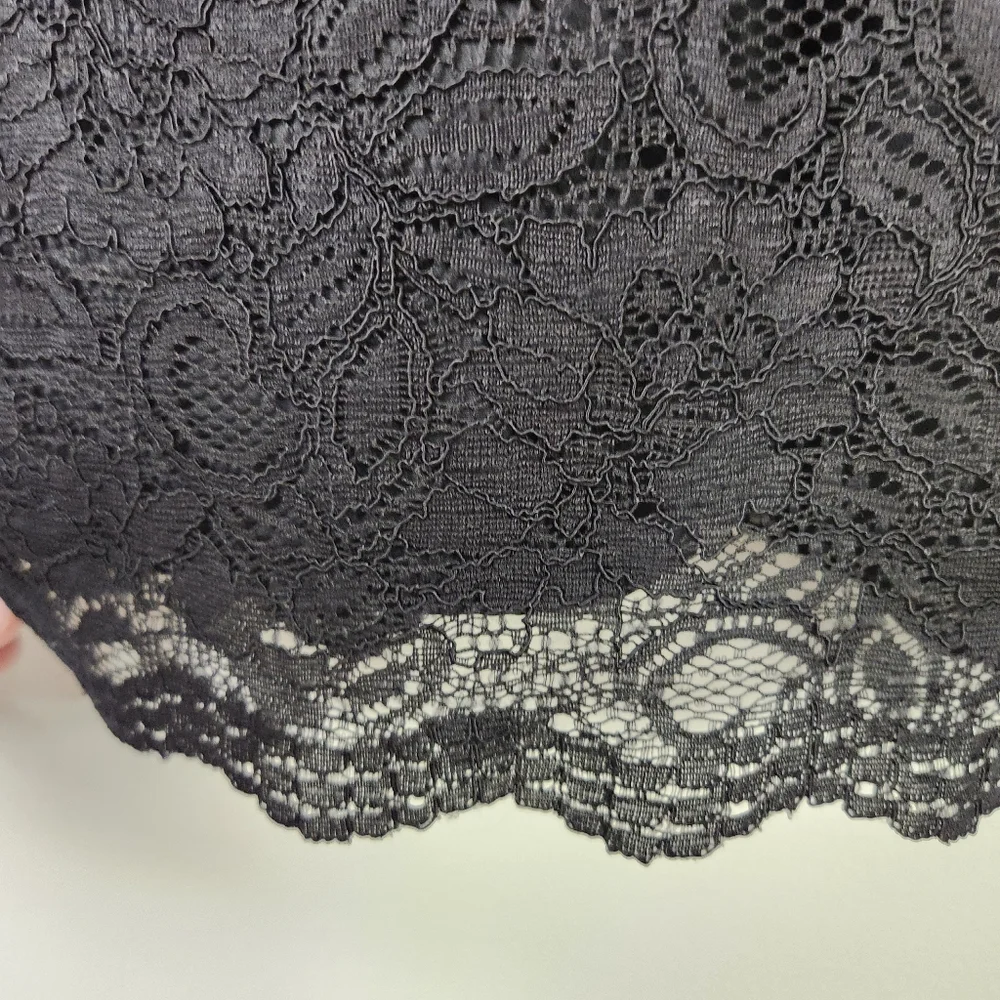 NWOT Banana Republic Black Lace Sheath Dress 3/4 Sleeve Scallop Hem Size 0 #0603